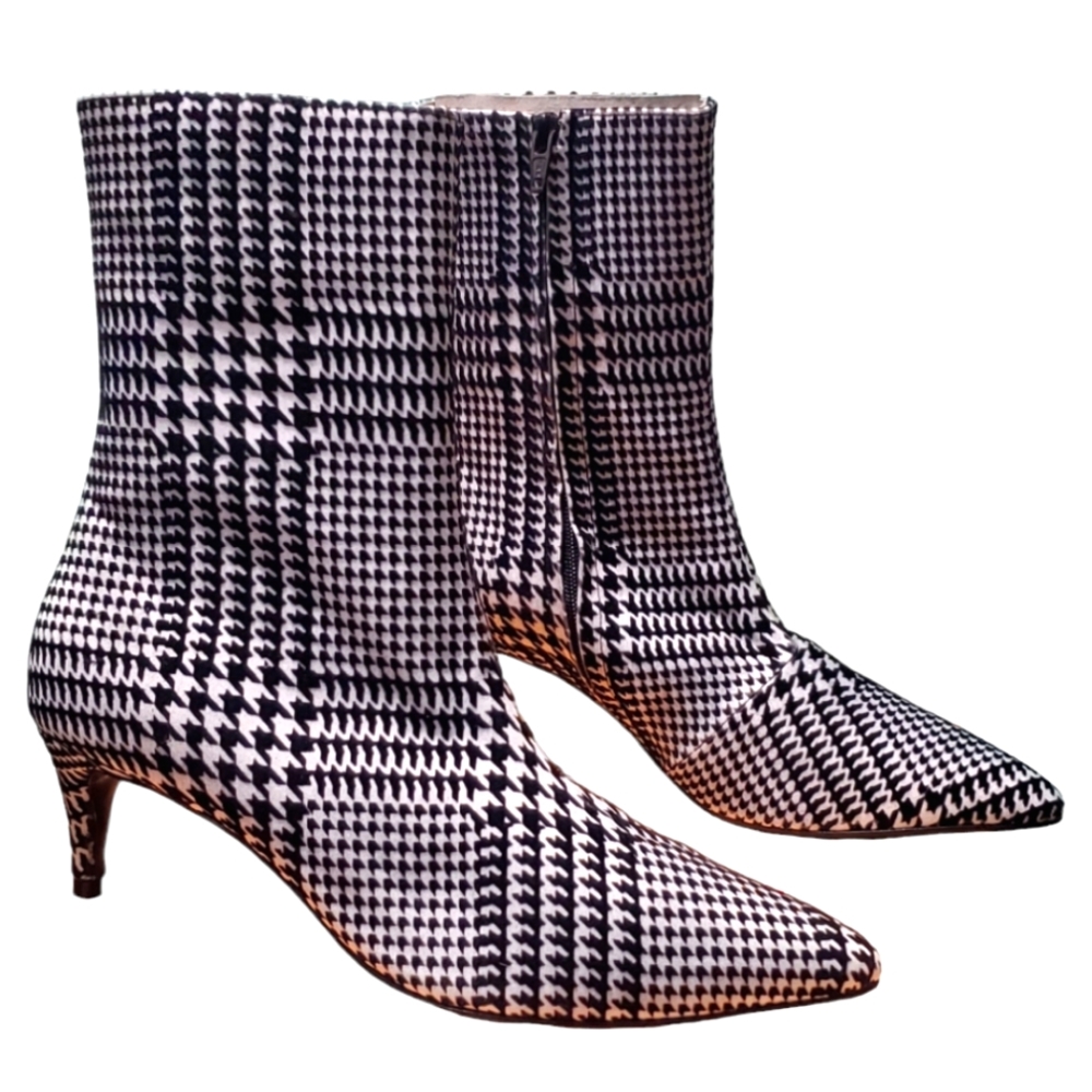 NIB LEANDRA MEDINE Black White Kitten Heel Check Print Ankle Boots sz 39.5